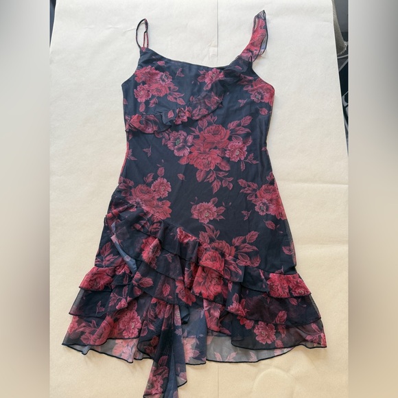 Floral Ruffle Dress - Picture 2 of 4